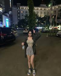 Video Iclik Resharona Ngentot Bareng Cowoknya Sambil Live Bokep