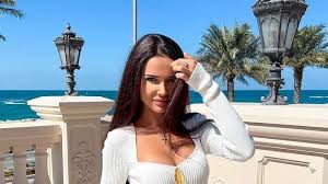 Video Iclik | Punya Sepupu Secakep Ini Bawaanya Pengen Make Terus Avtub